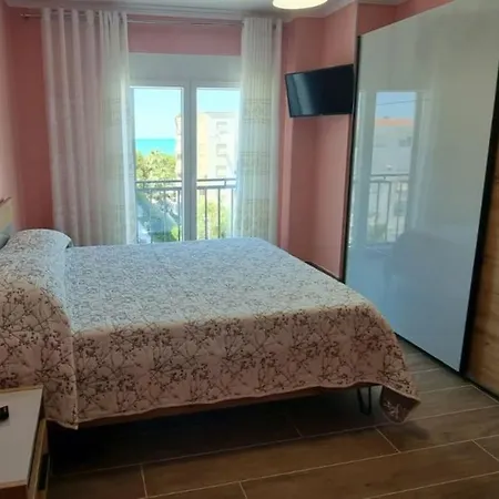 アパート H&e Sea View 2-bedroom Qerret ゴーレム