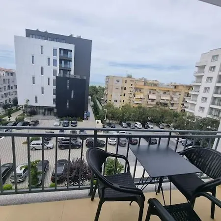 H&e Sea View 2-bedroom Qerret *